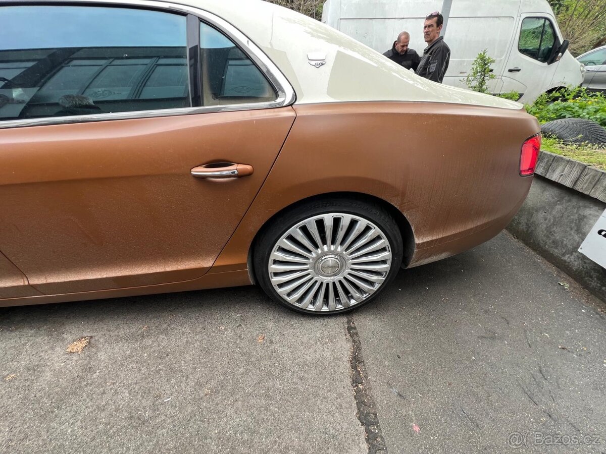 Predám Bentley Continental Flying Spur, Mulliner, W12 - 14