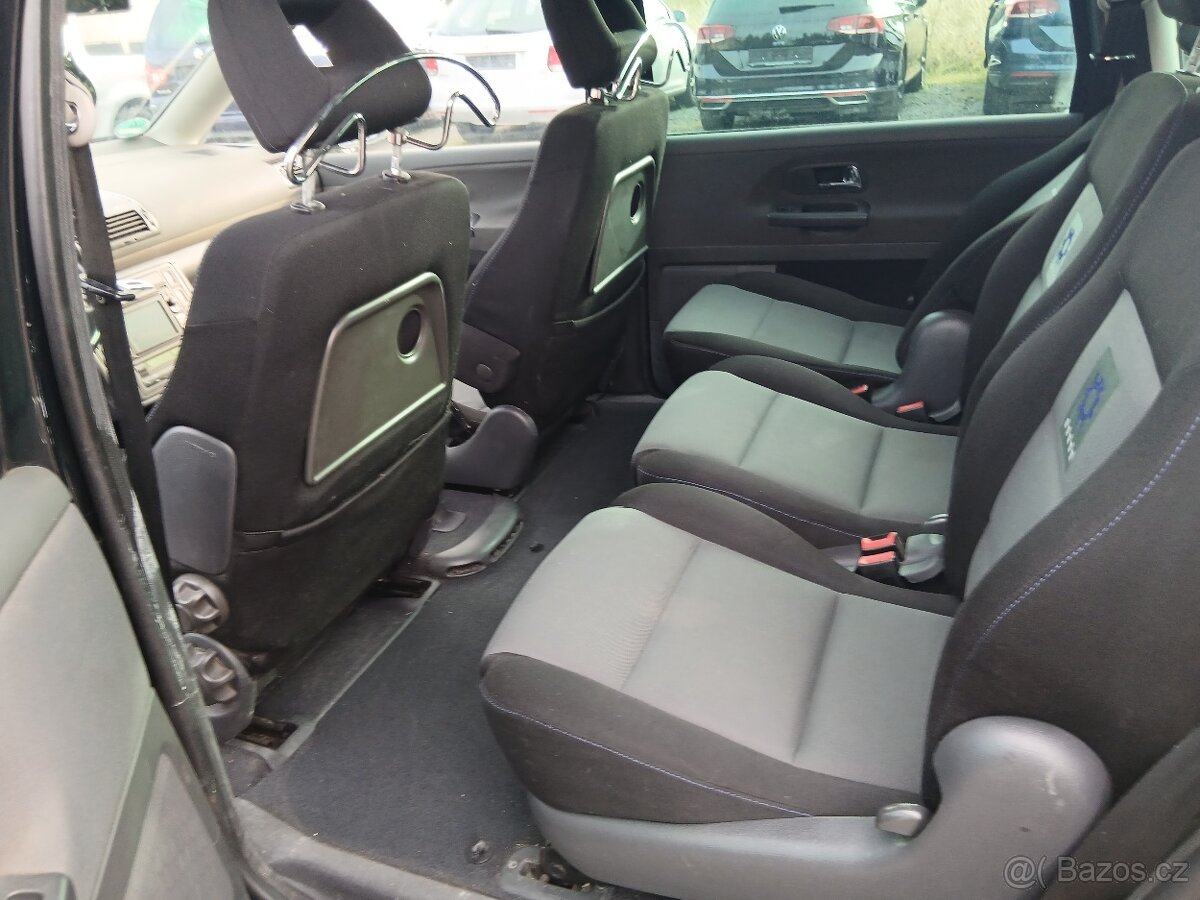 VW Sharan 2.0 TDI, 7 míst, STK 5/27 - 14