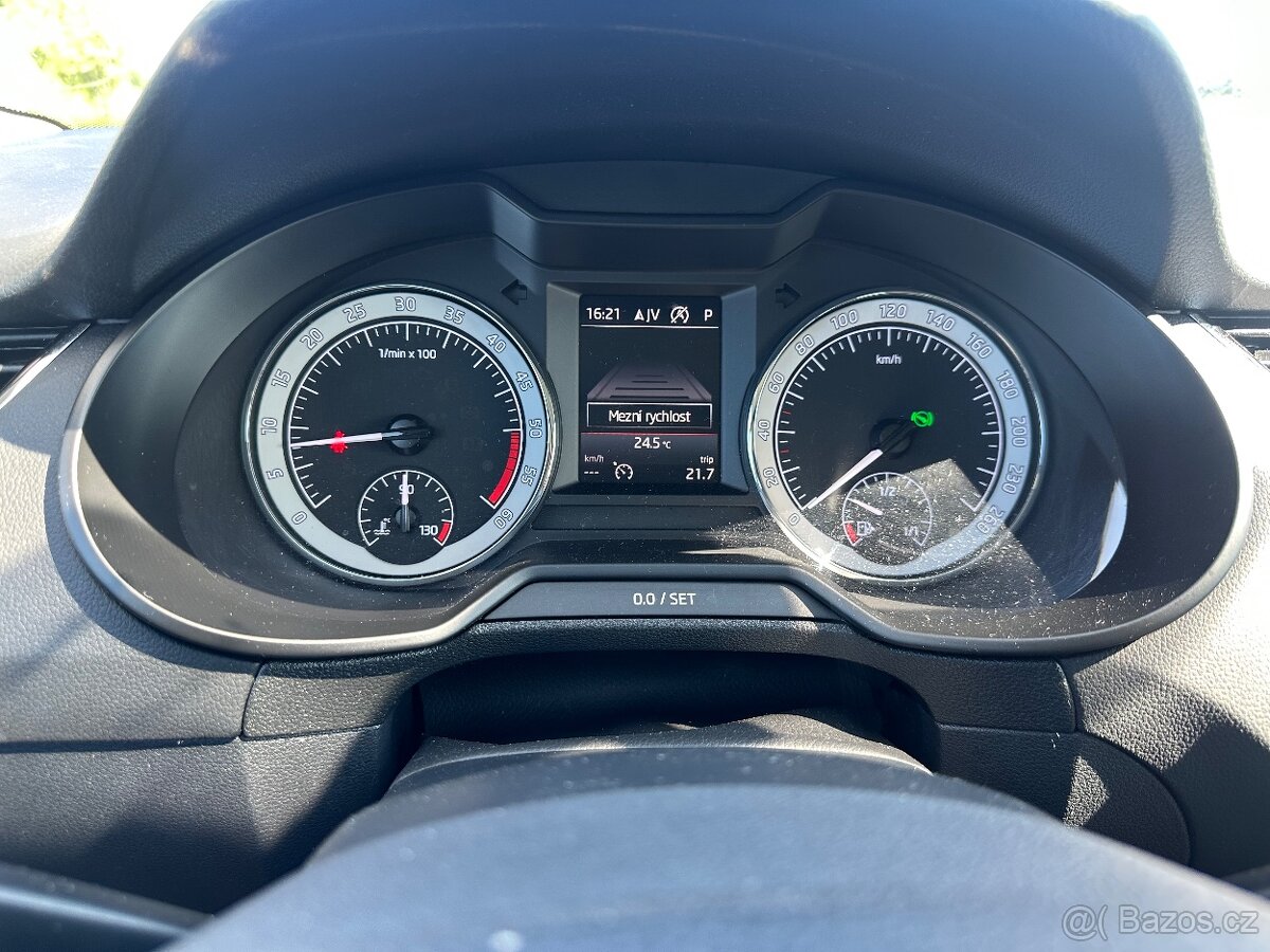 Skoda octavia 2.0 tdi 110kw Dsg - 14