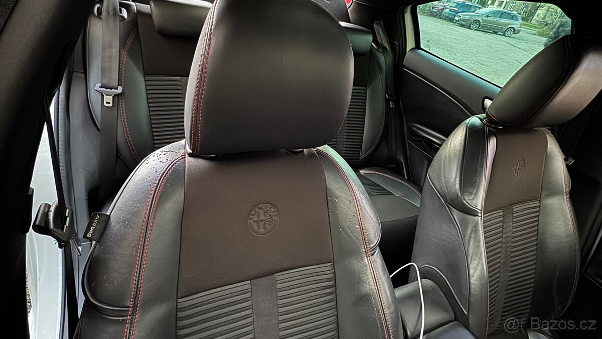 Alfa Romeo Giulietta 2011 2.0JTDm 110kW - 14