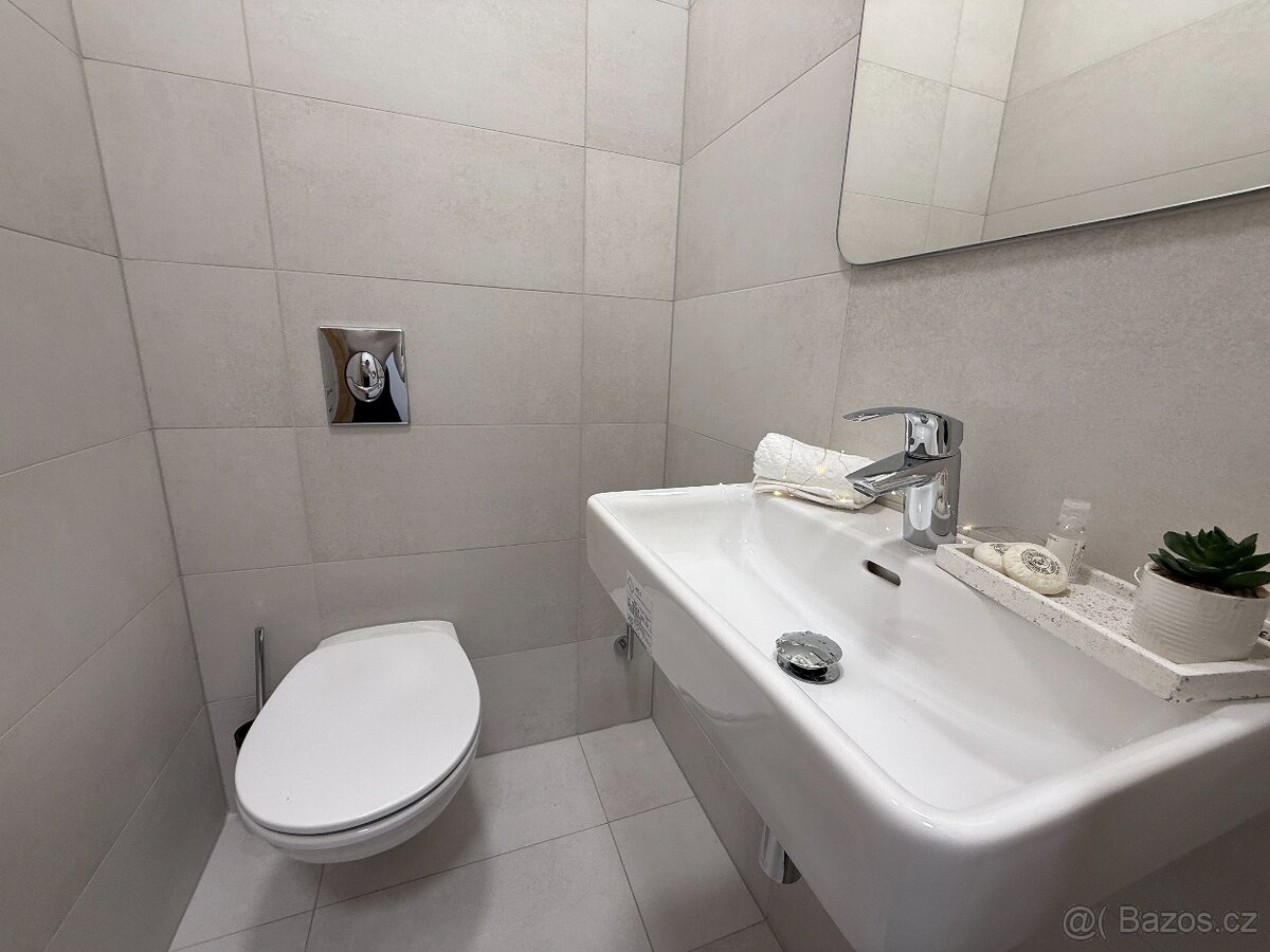 PRONÁJEM NOVÉ KANCELÁŘE O CP CCA 14,90 M2 V BRNĚ - 14