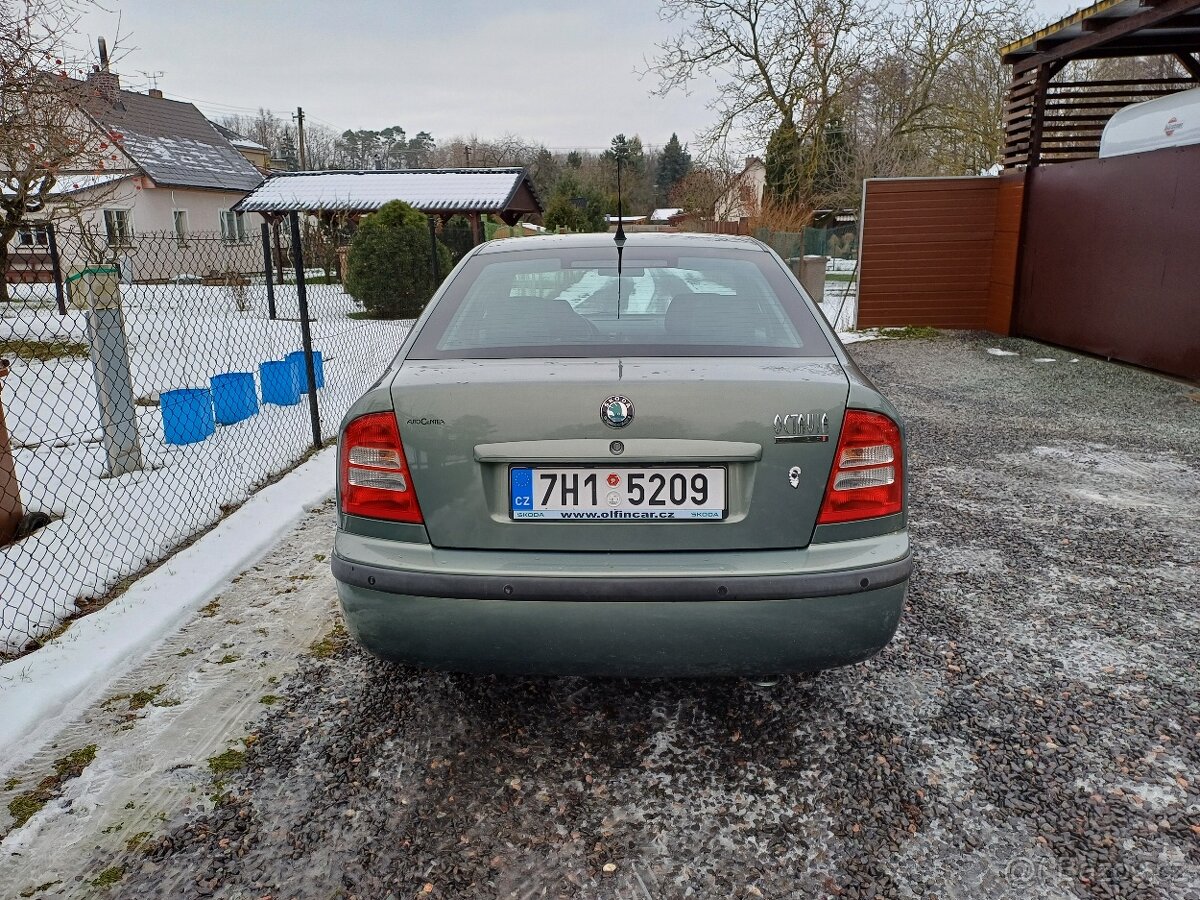 Benzínová Škoda 1.6...klima - 14