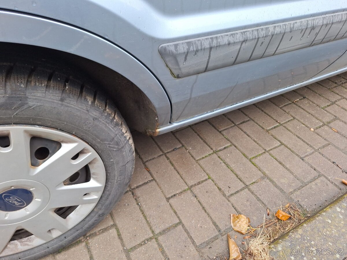 Ford Fusion 1.4 benzín - 14