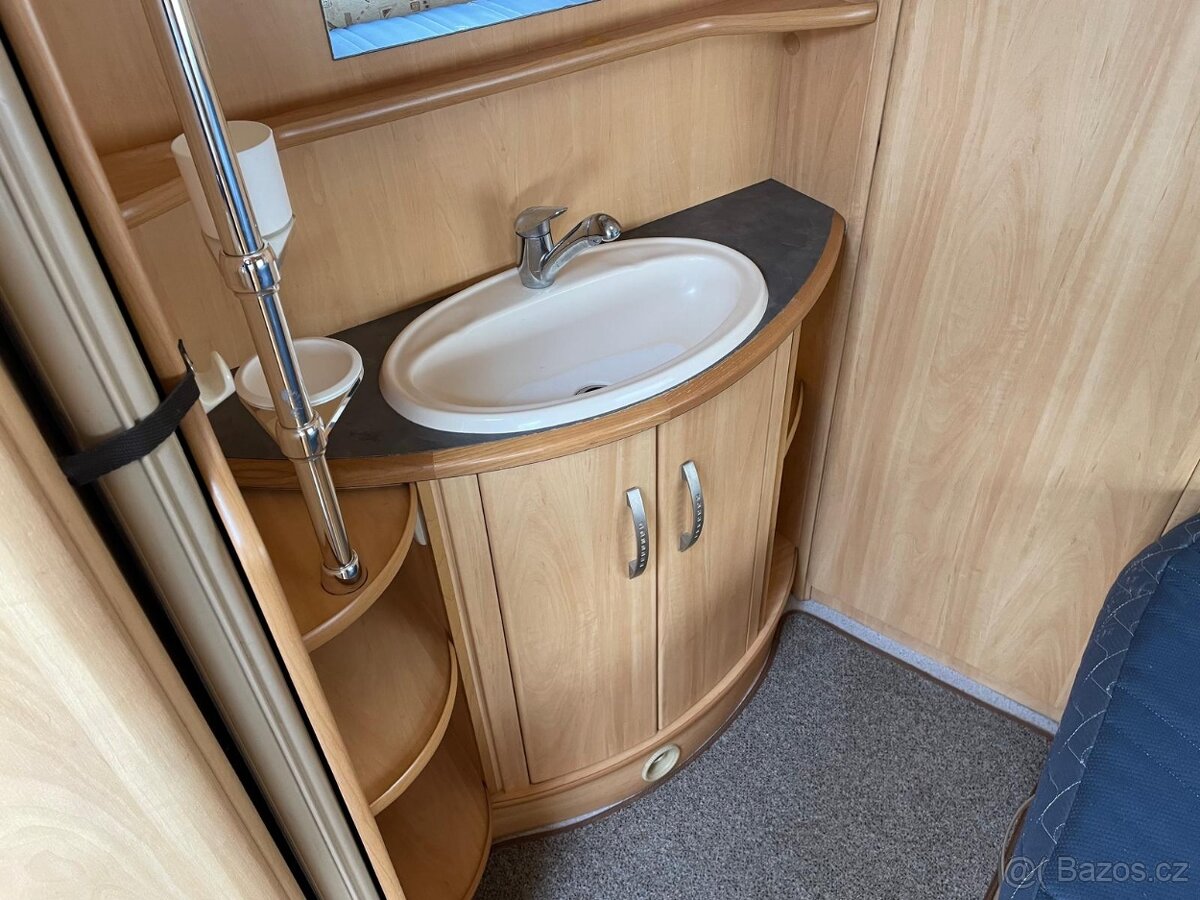Sprite Cirrus 500, 4 osoby,el.pojezd,bojler,velká nádrž,stan - 14
