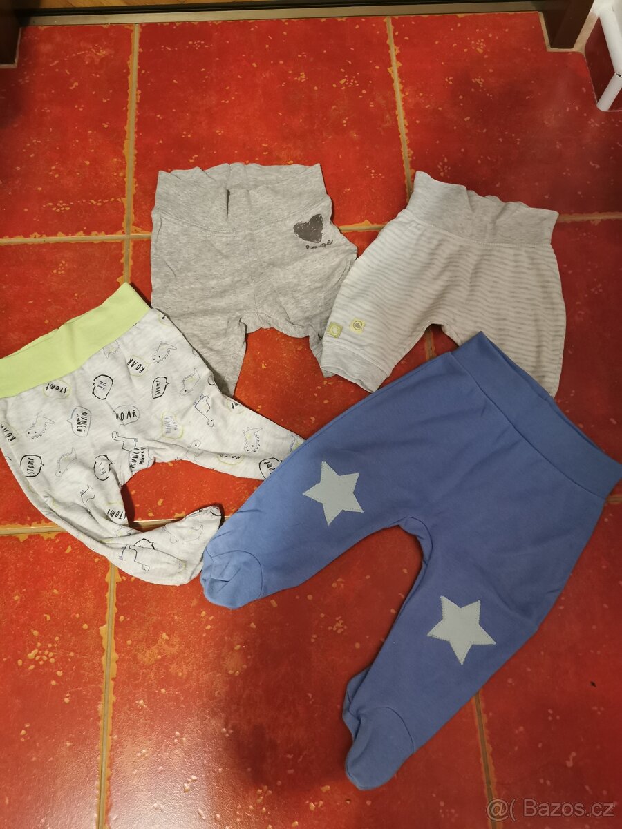 Kojenecké oblečení - trička, dupačky, polodupačky, svetříky - 14