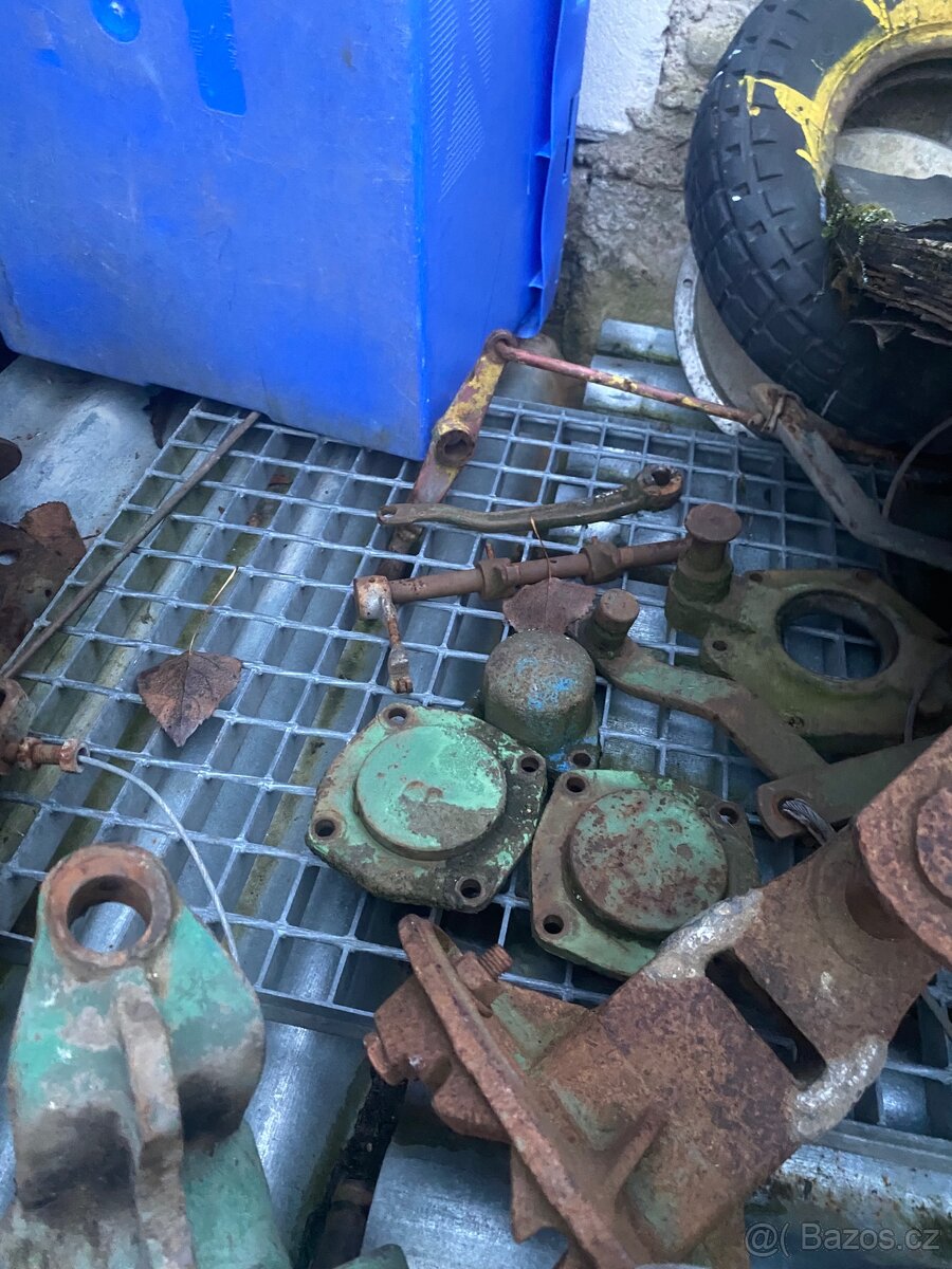 Náhradní díly na Pf 62 61 - 14