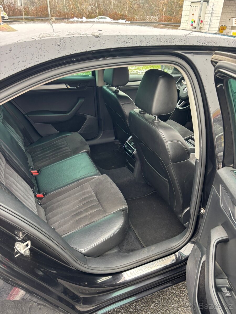 Škoda Superb Style Plus 2.0 TDI DSG • 2016 • - 14