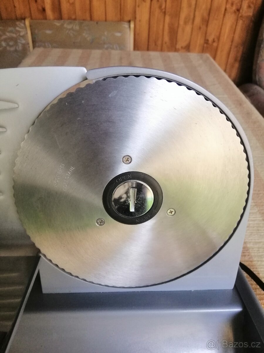 Kuchyňský elektrický kráječ - 14