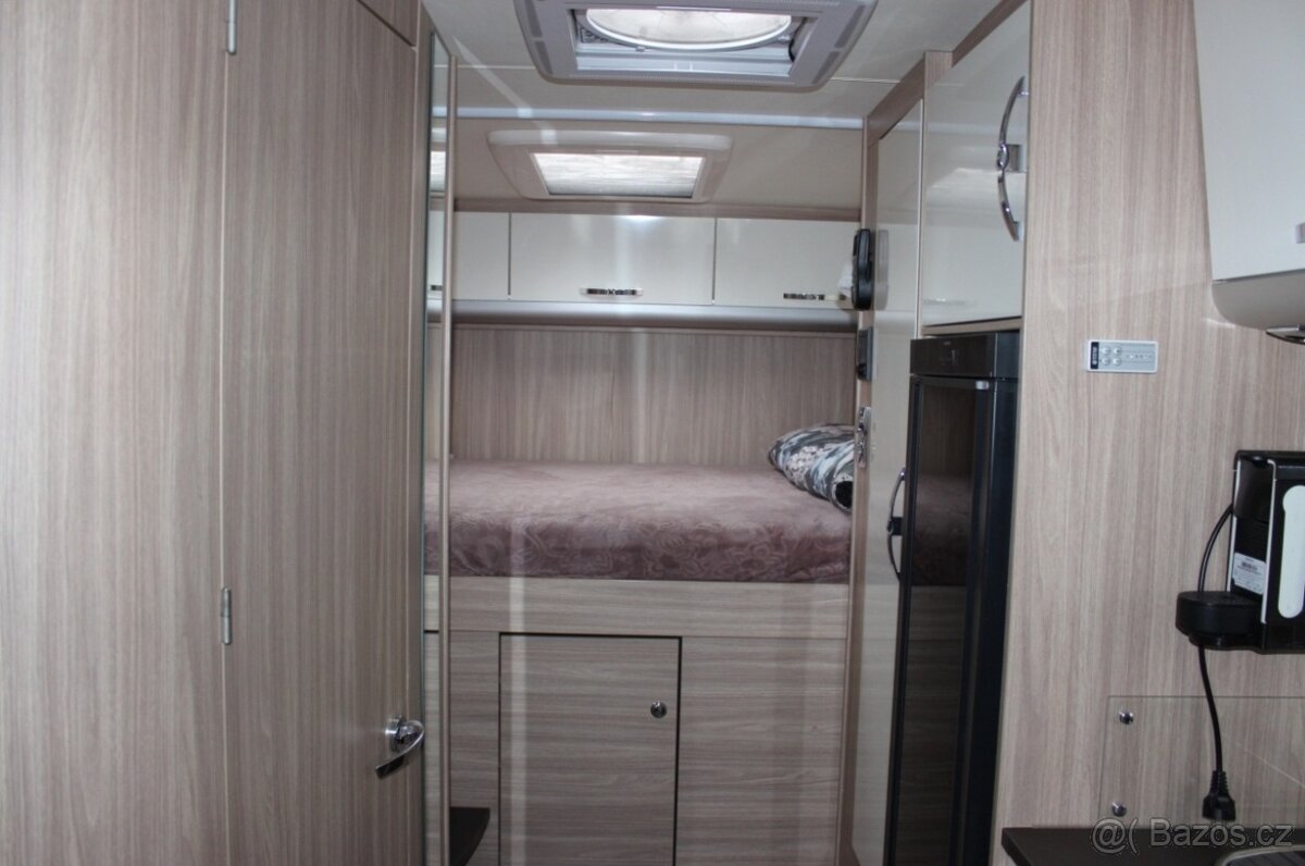 BURSTNER IXEO 710 - 14