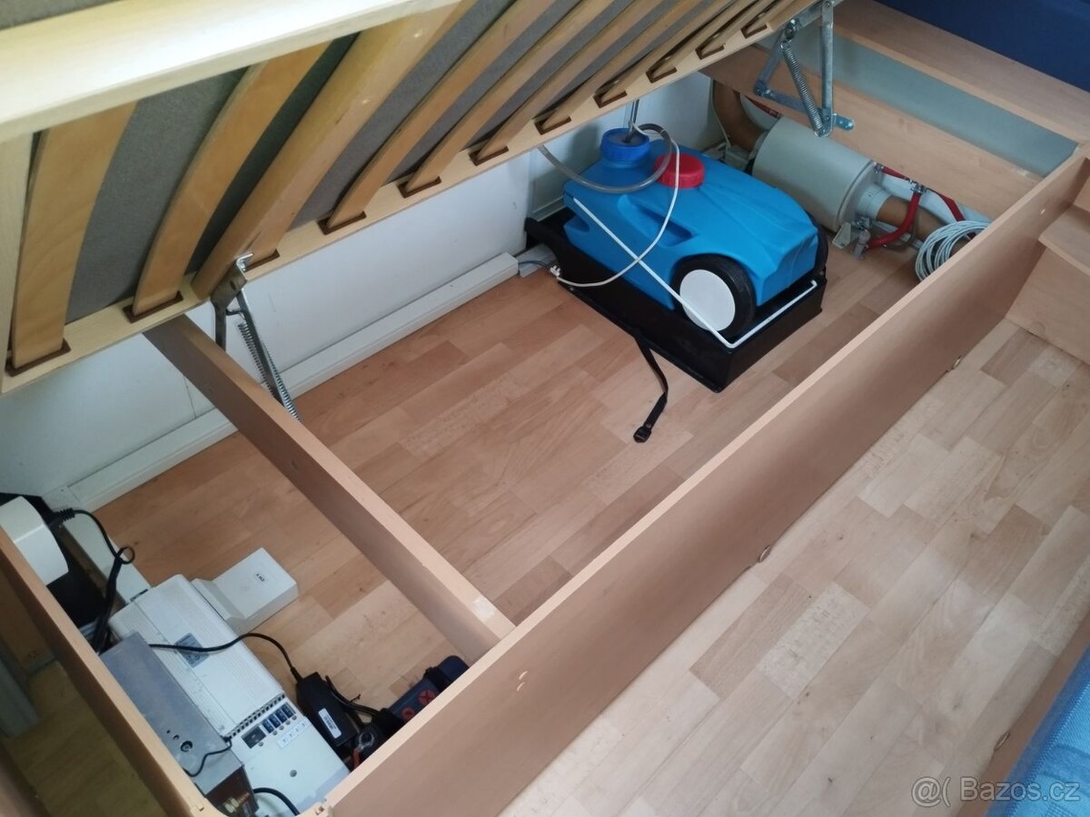 KNAUS 450EL č.251 Pevné postele. Mover. Stan. Rok 2007 - 14