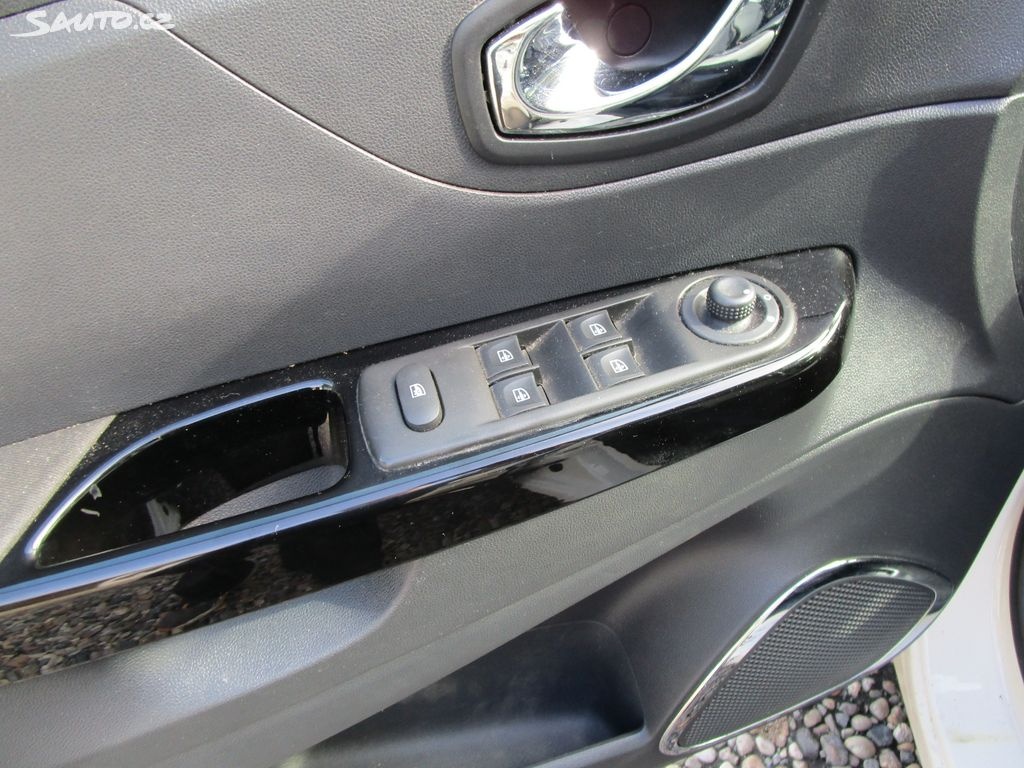 Renault Captur, 1,2-87KW-1.MAJITEL-KOUPEN V ČR - 14