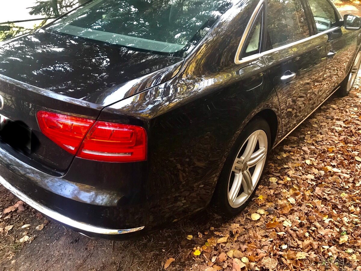 Audi A8 3.0tdi hybrid model 2013 Desing selection interiér - 14