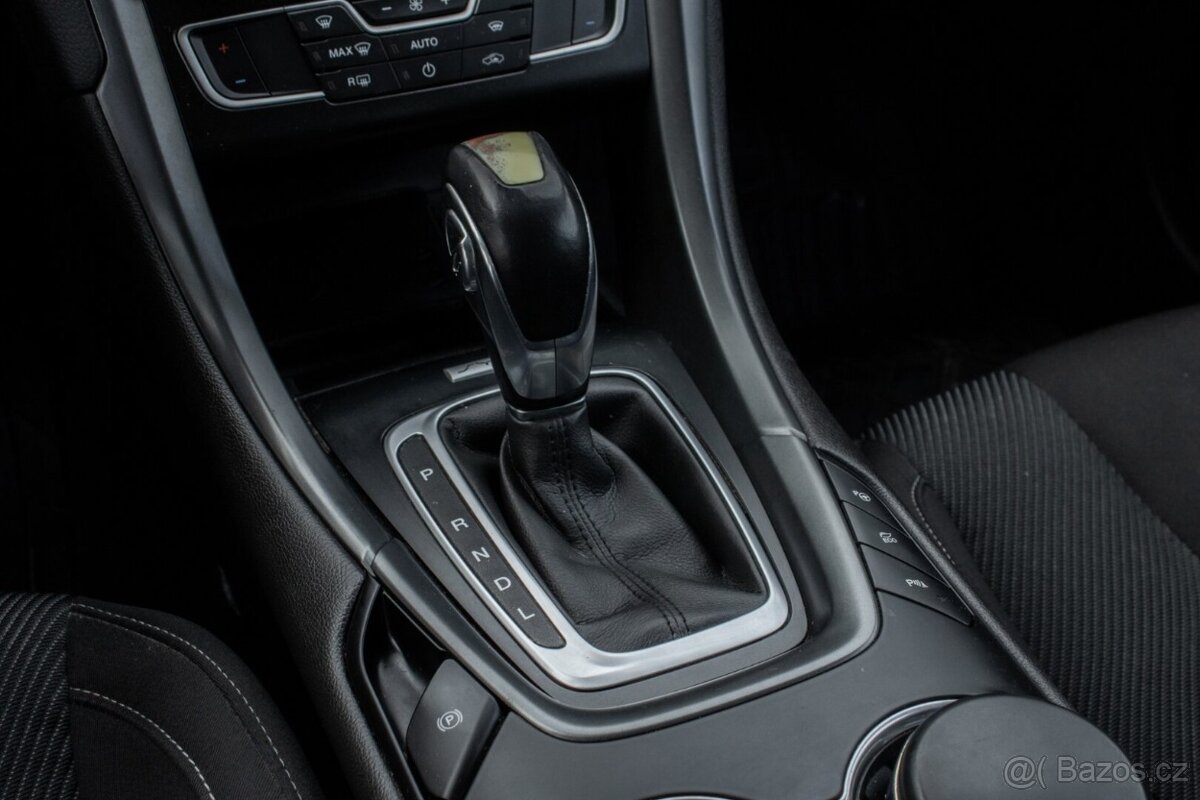 Ford Mondeo 2.0 HEV 103kw CVT 2018 - 14