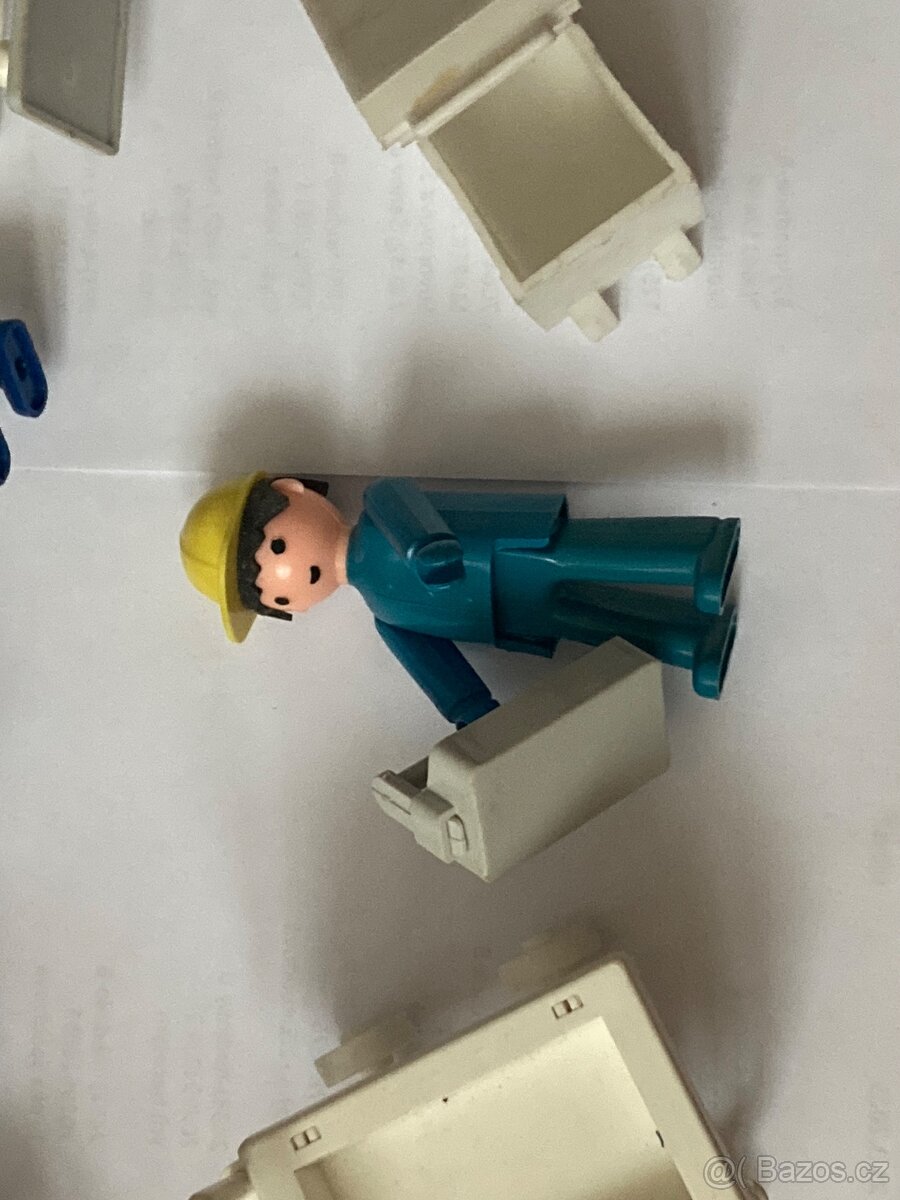 Staré figurky igráčka - 14