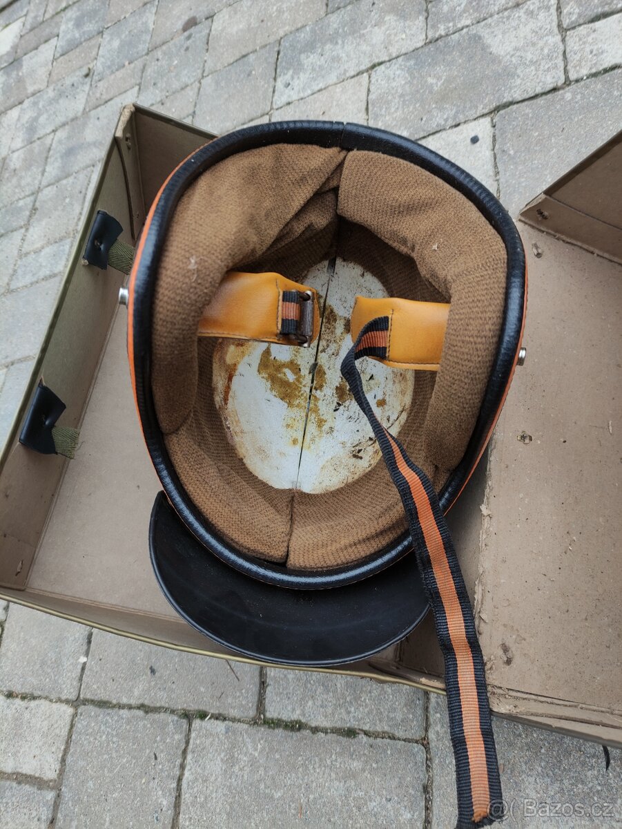 Retro helma Cassida - 14