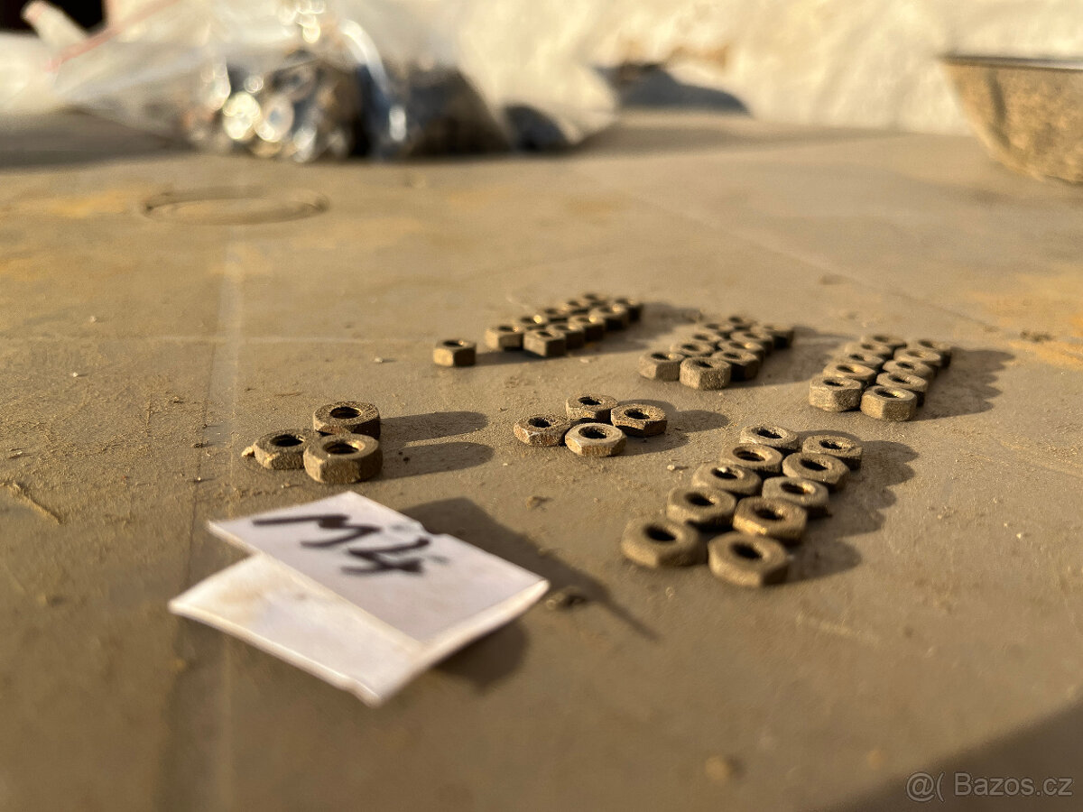 Mosazné matičky - 14