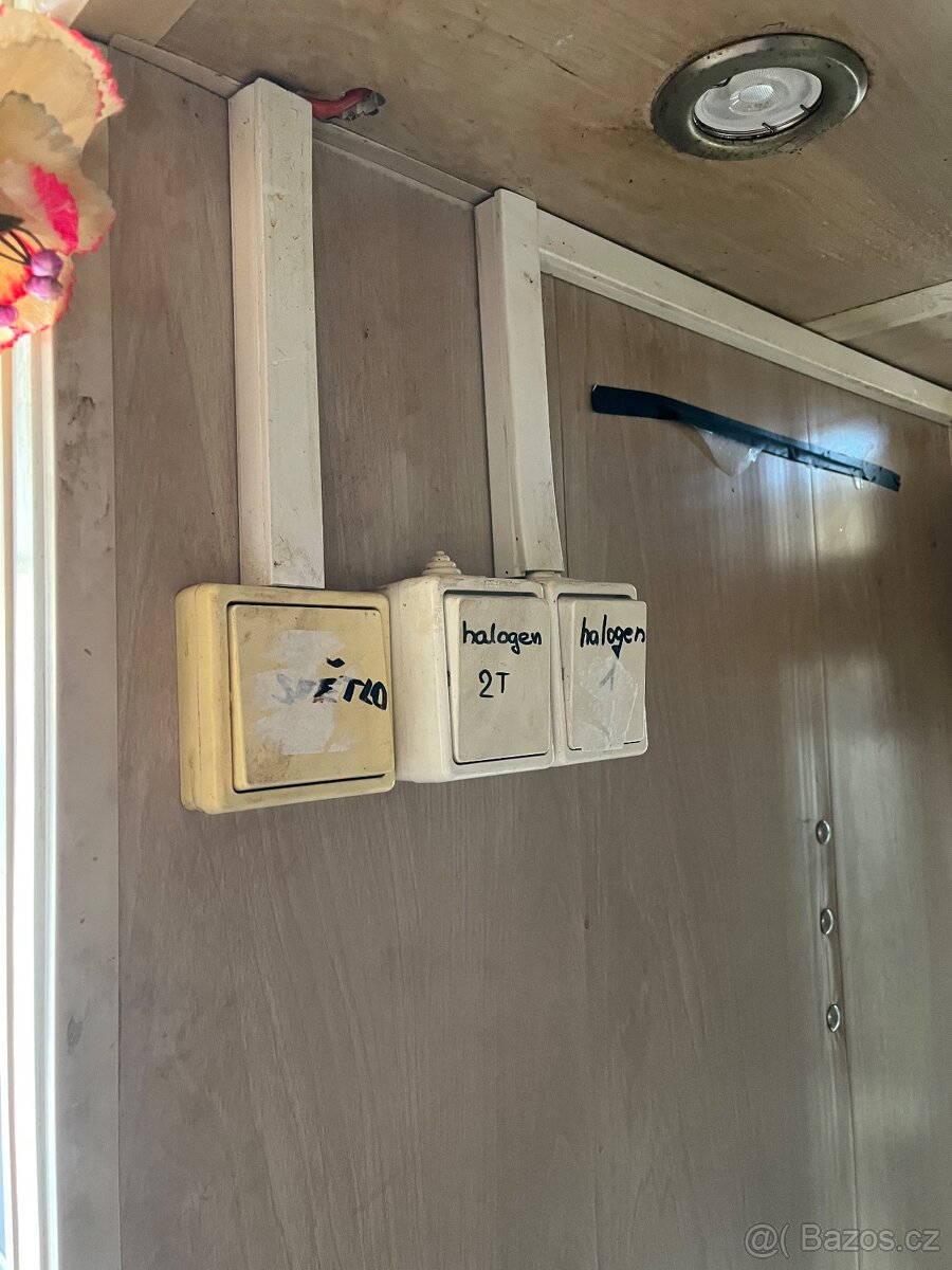 Pojízdná prodejna - 14