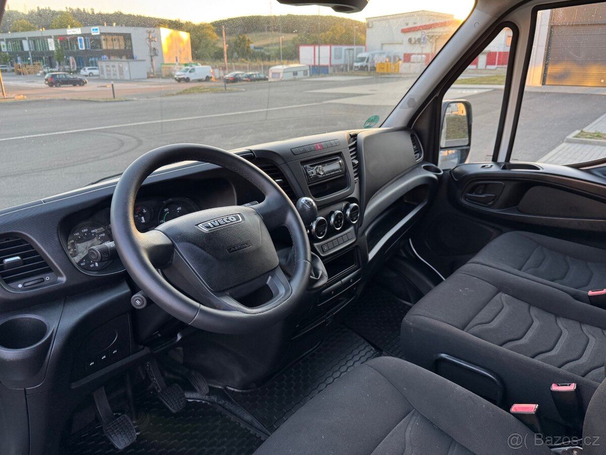 IVECO Daily 35S15 / 6-MÍST / L2H2 / MĚCHY - 14