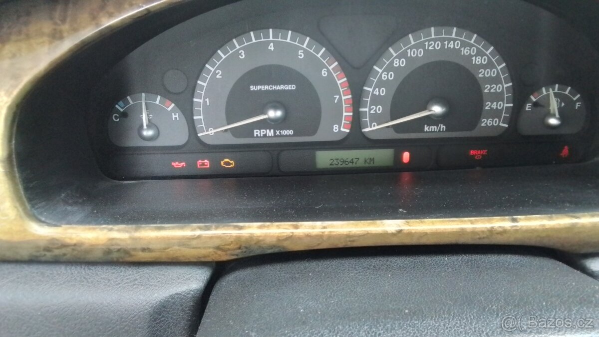 Jaguar S Type R Supercharger 4.2 V8 - 14