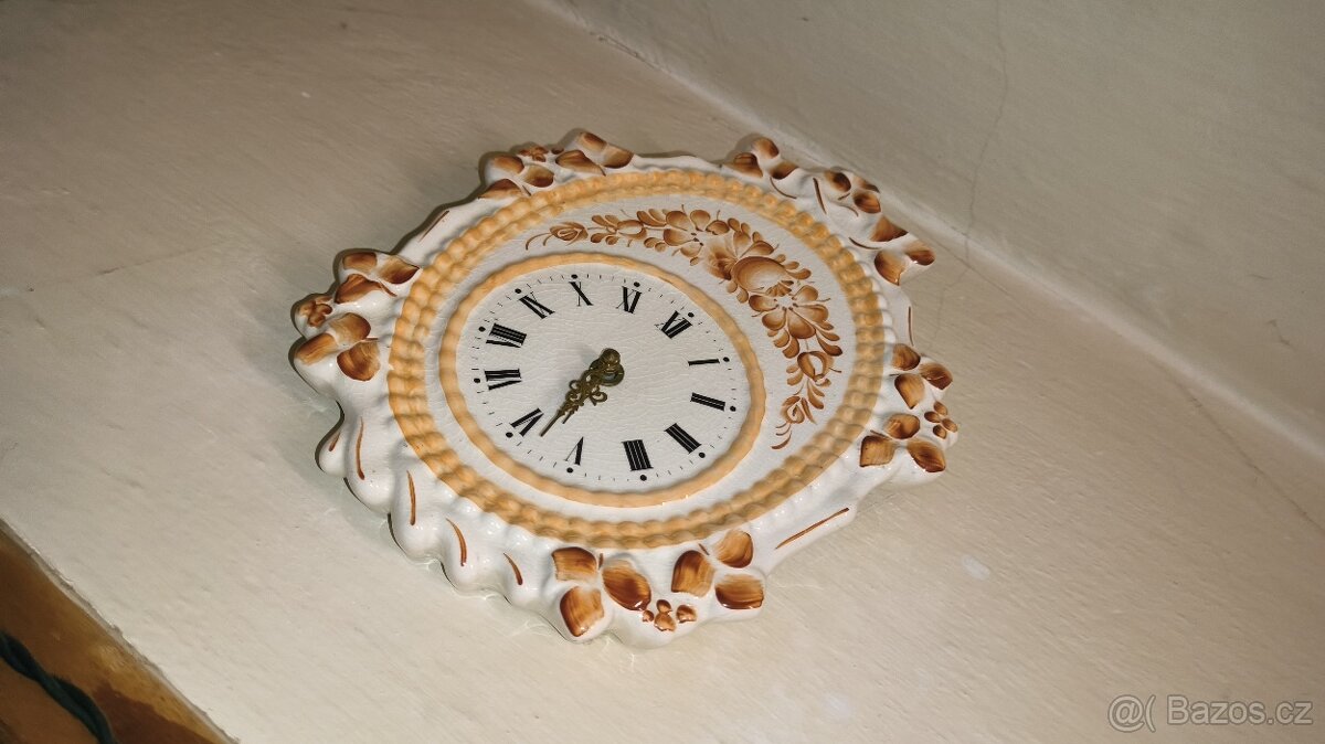 Hodiny nástěnné / budíky / retro - 14