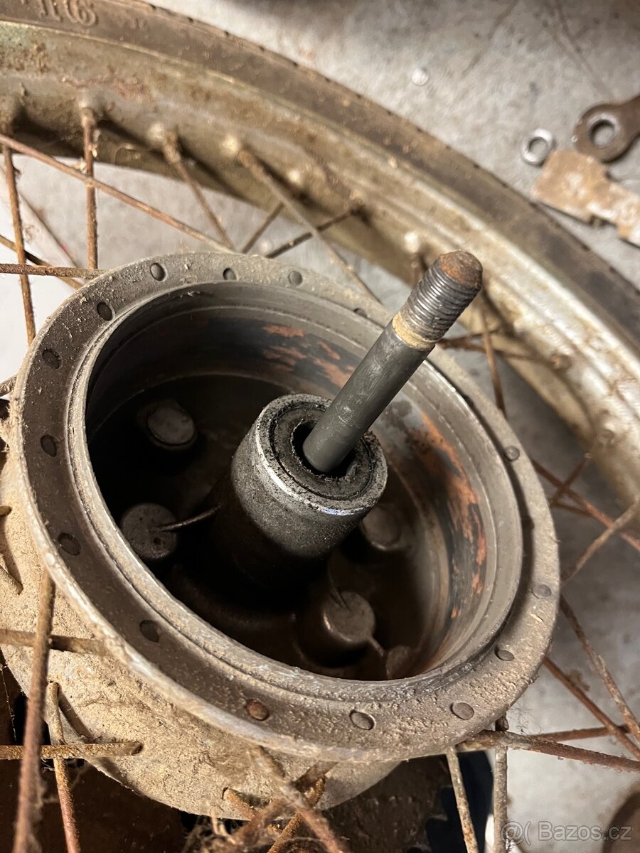 Kola Jawa pionýr/mustang - 14