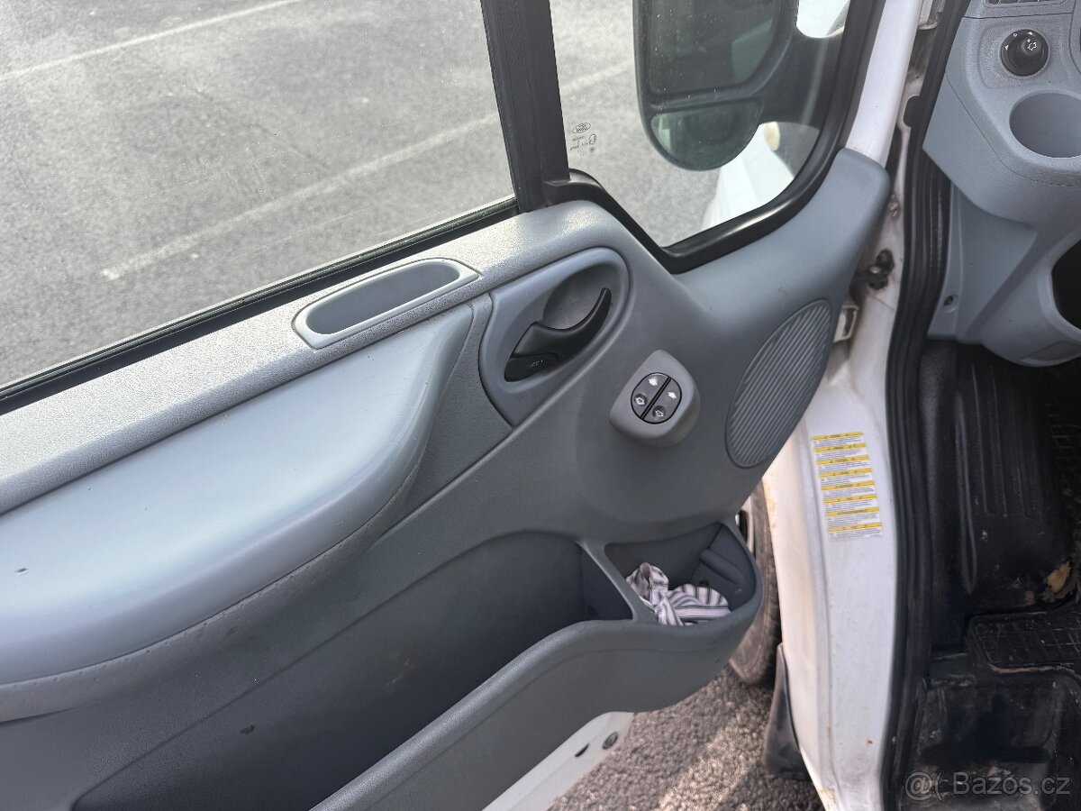 Ford Transit 2.2 TDCI 85kw 9 míst - 14