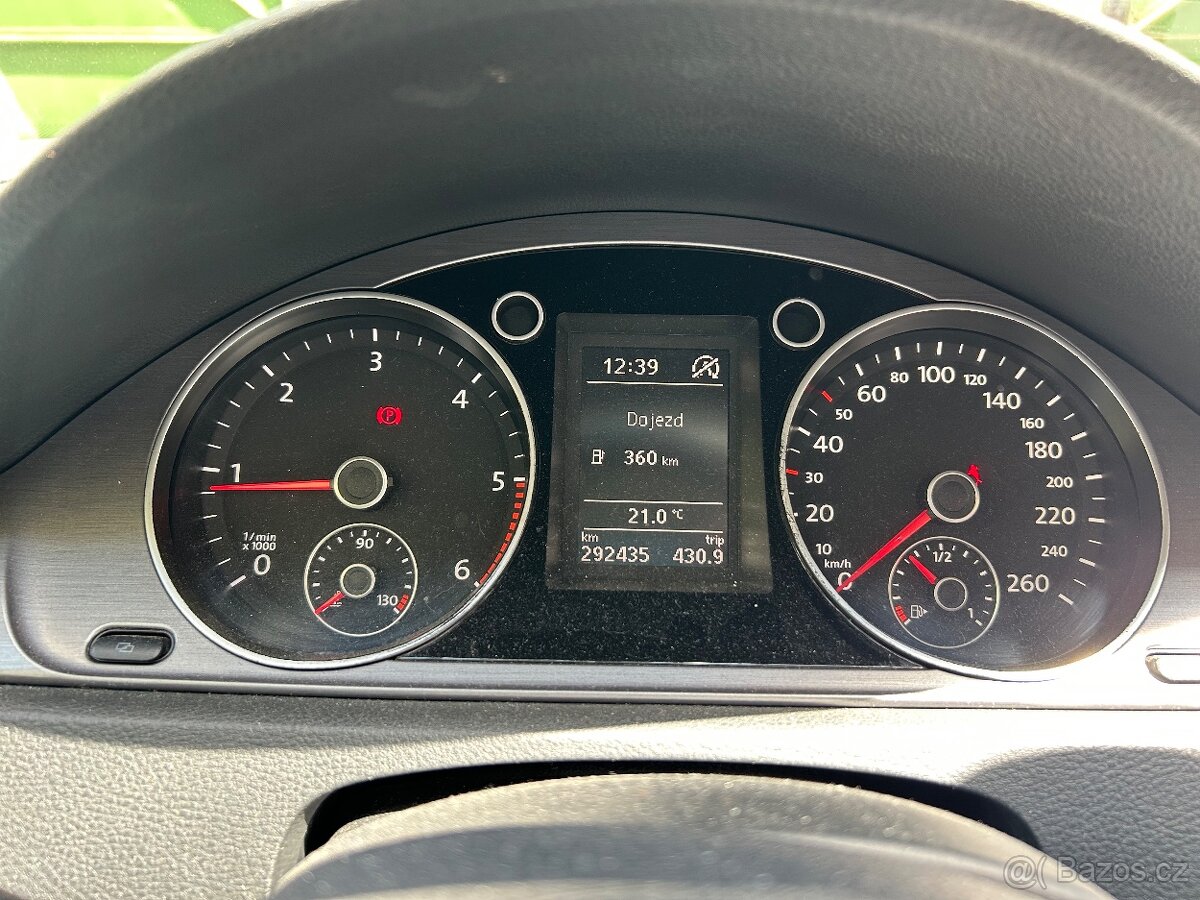 VW Passat B7 2.0 TDI (Původ Čr, garážováno, bez Adb) CEBIA - 14