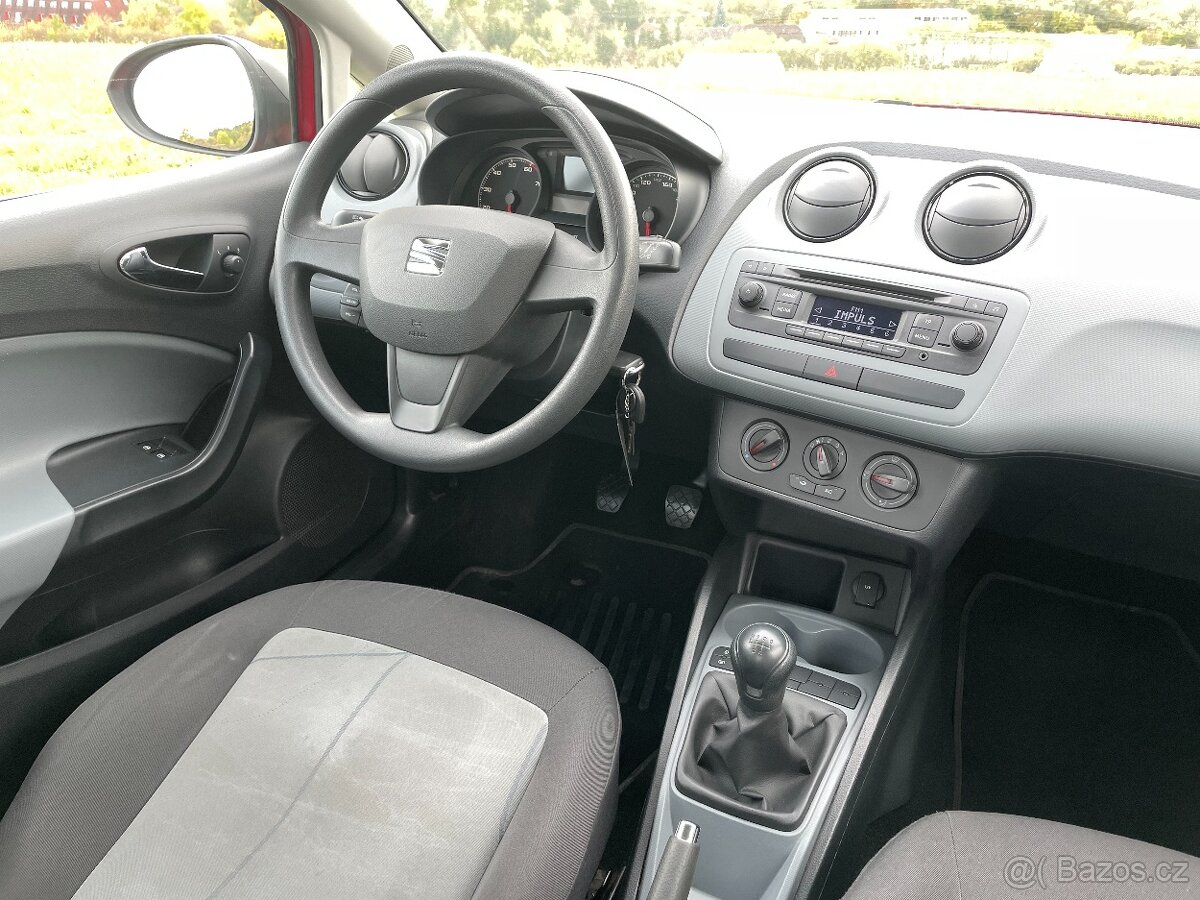 Seat Ibiza,1.4i 63kw, rok 2014 nejeto 178000el. okna, klima - 14