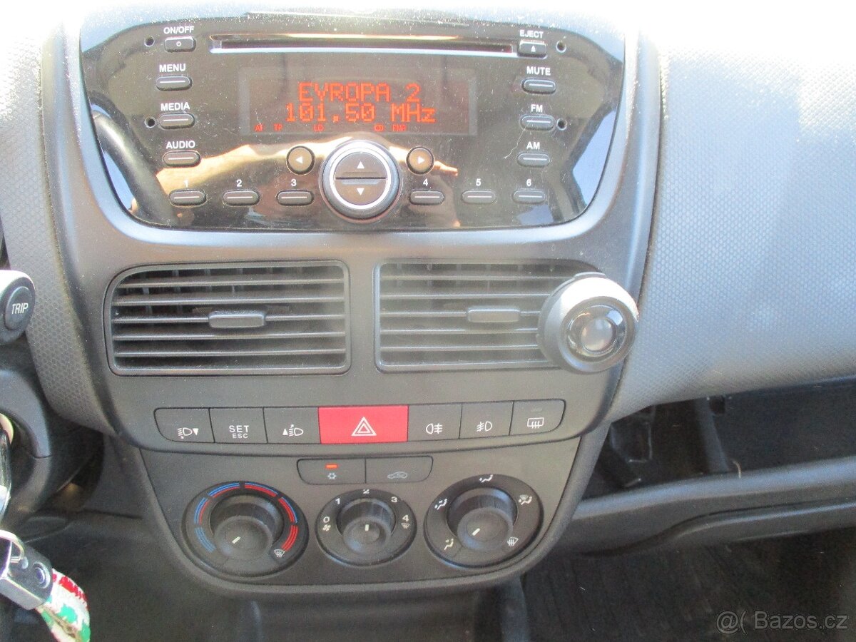 FIAT DOBLO 1,6MJTD 66kw 11/2011 7MÍST, BEZ KOROZE - 14