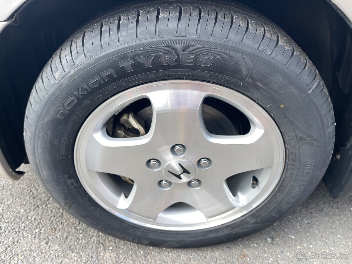 Prodám Honda Accord 3,0 V6 AT klima - 14