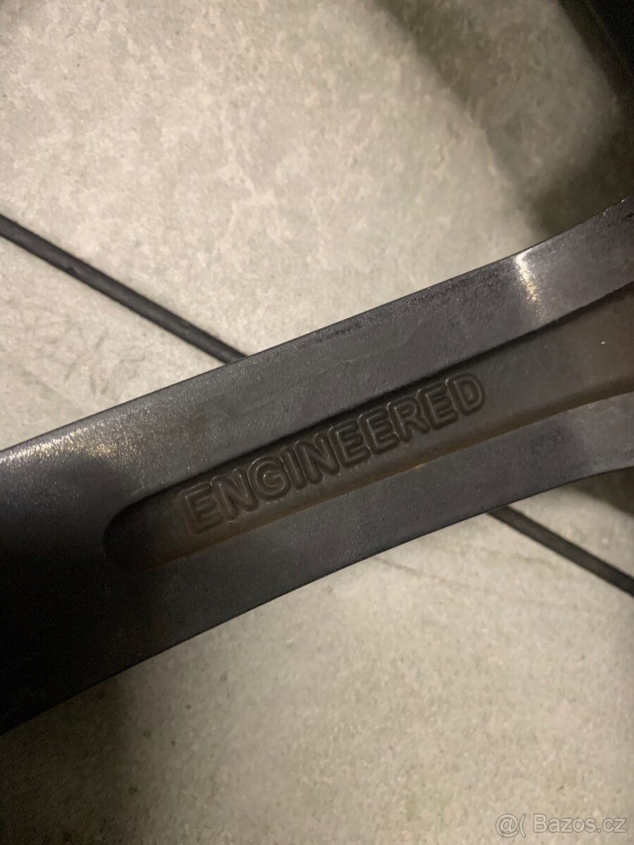 Zimní kola 255/35-R19 (8.0x 19 ET 4/5) - 14