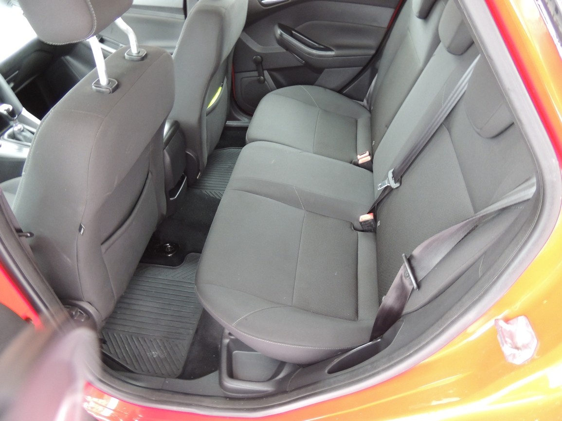 Ford Focus Combi 1.5TDCi,70kw,2017,výbava,ČR,1maj.-21%DPH - 14