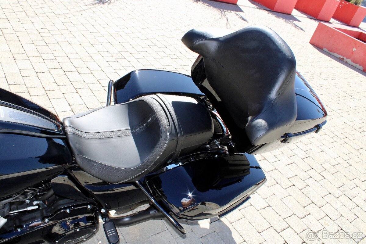 Harley Davidson street glide - 14