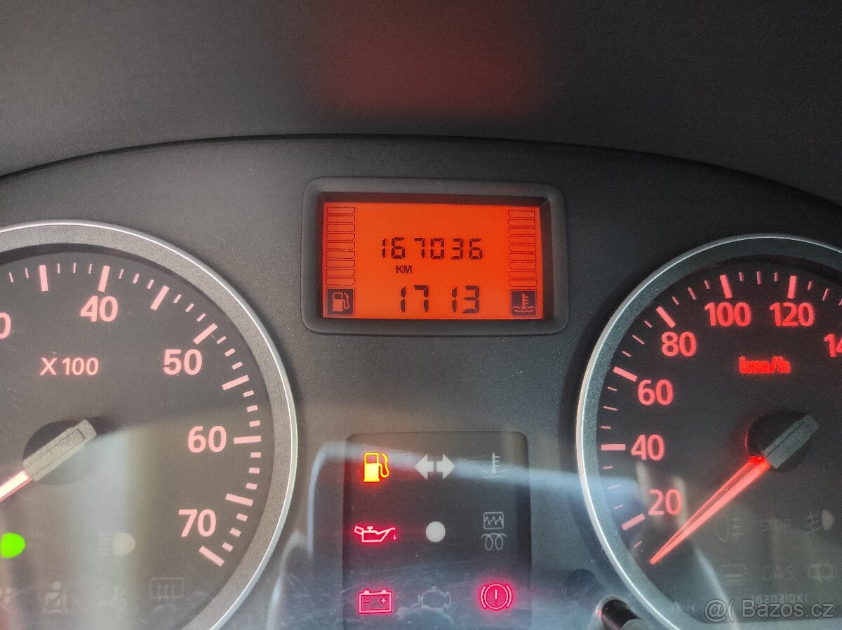 Prodám Dacia Sandero rv. 2009 najeto 168 000 km, 1,4 benzín - 14