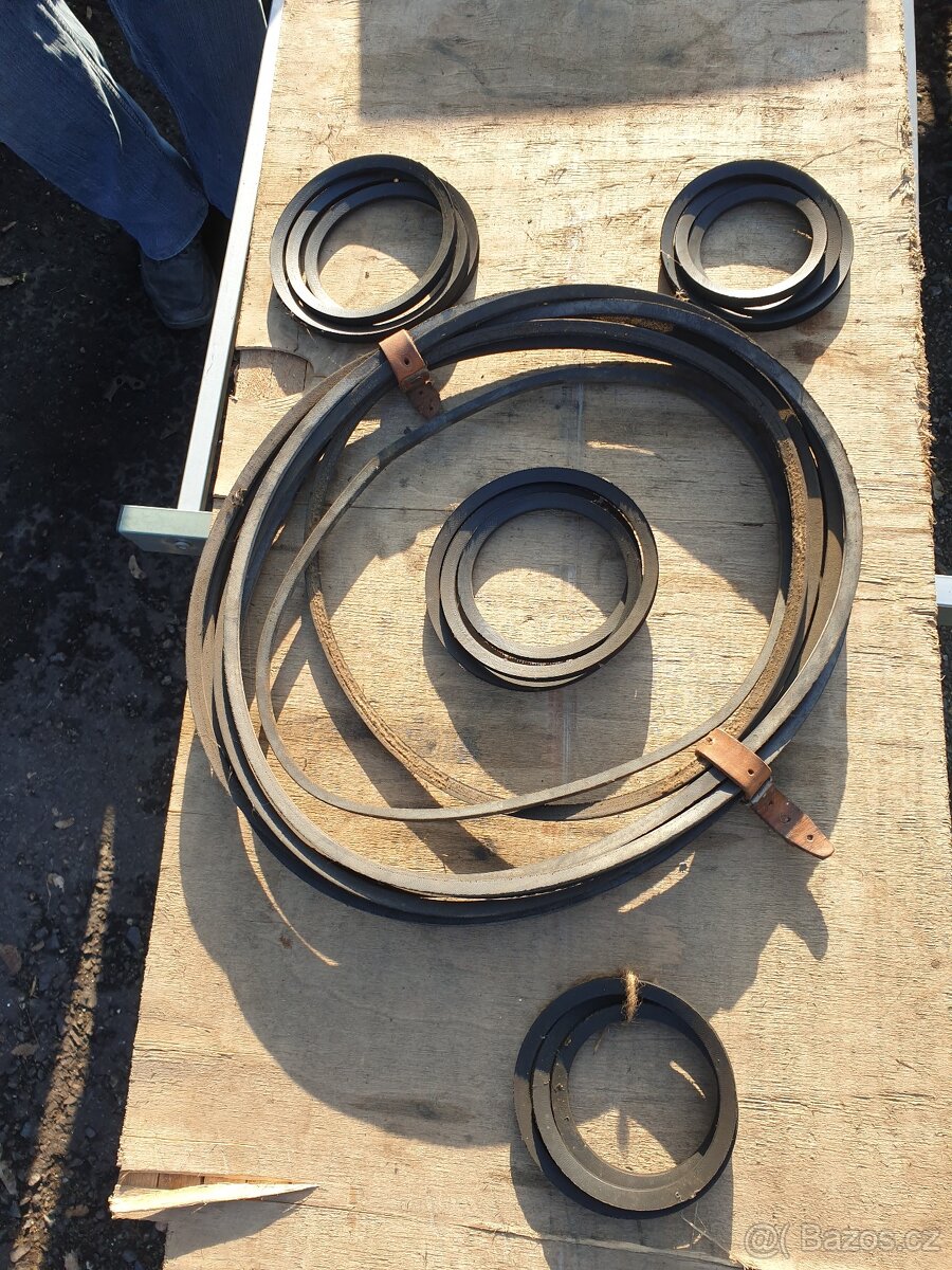 Náhradní díly na AVII 21 - 14