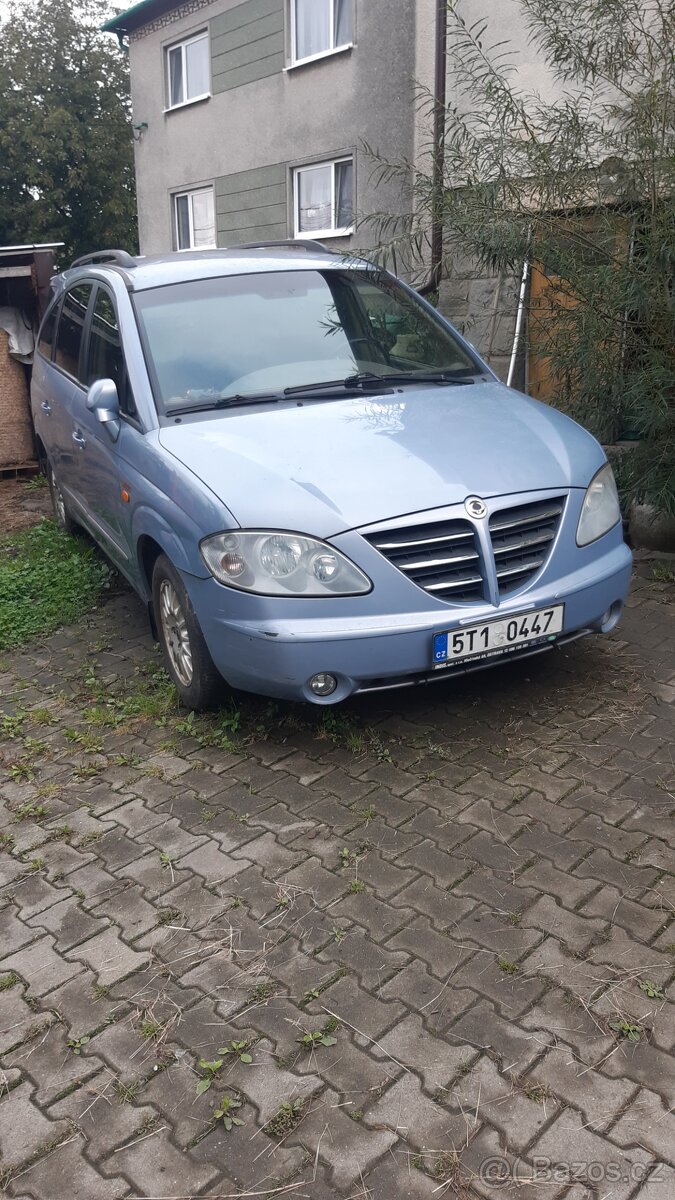 Ssangyong Rodius r.v2007 - 14