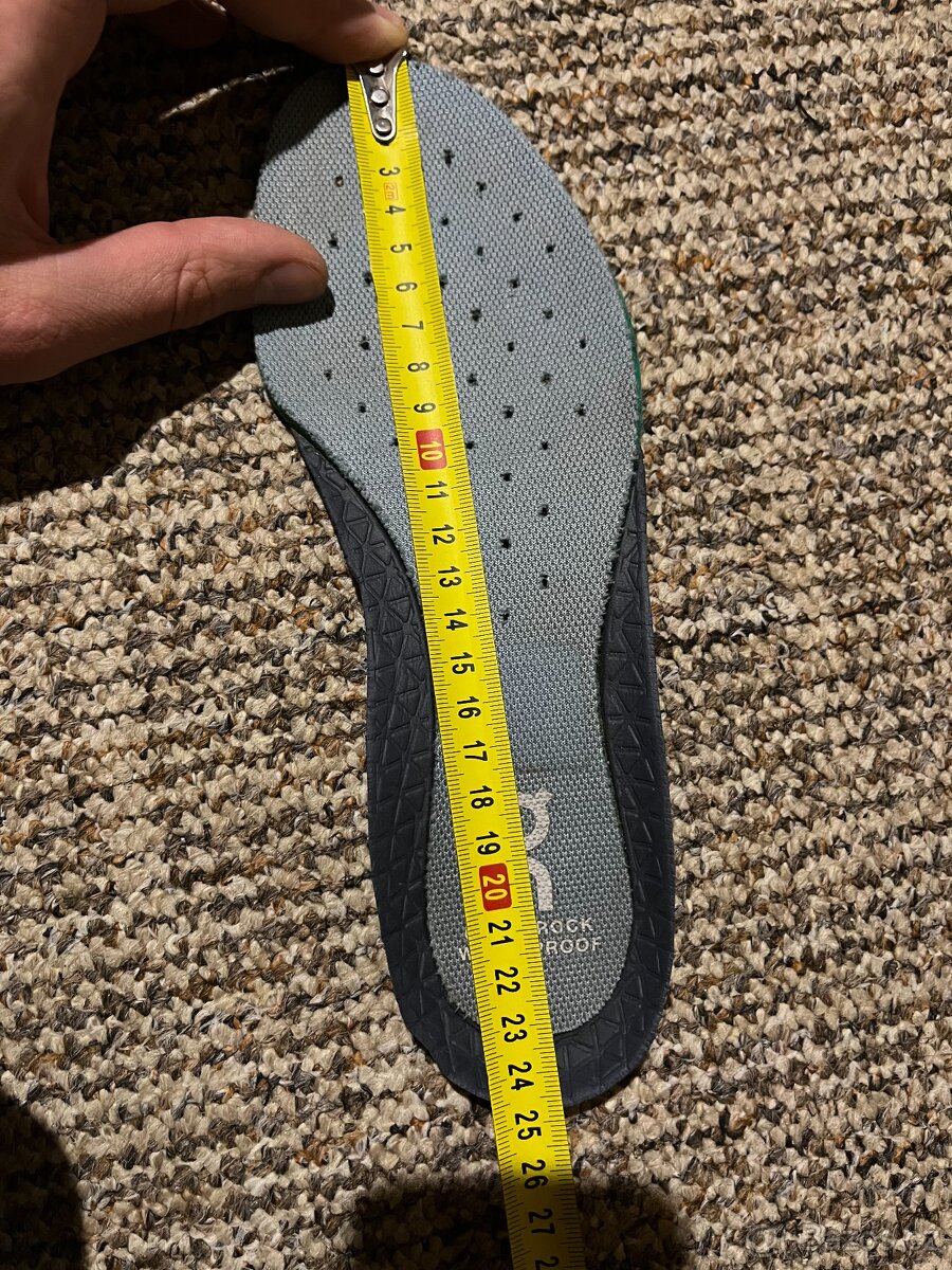 On Running, model Cloudrock WP, velikost 38 - 14