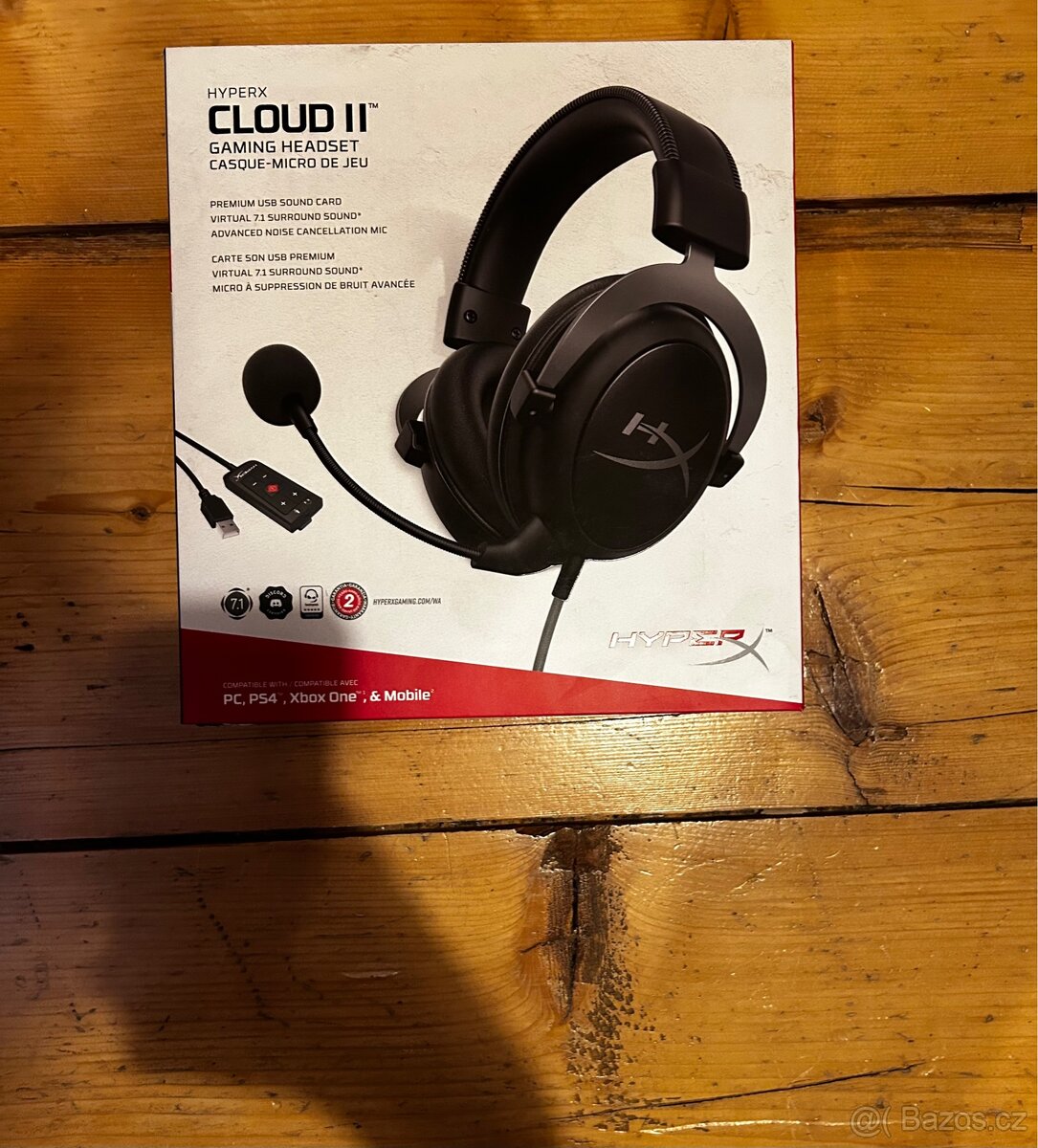 PC s monitorem, sluchátky, klávesnicí a myší - 14