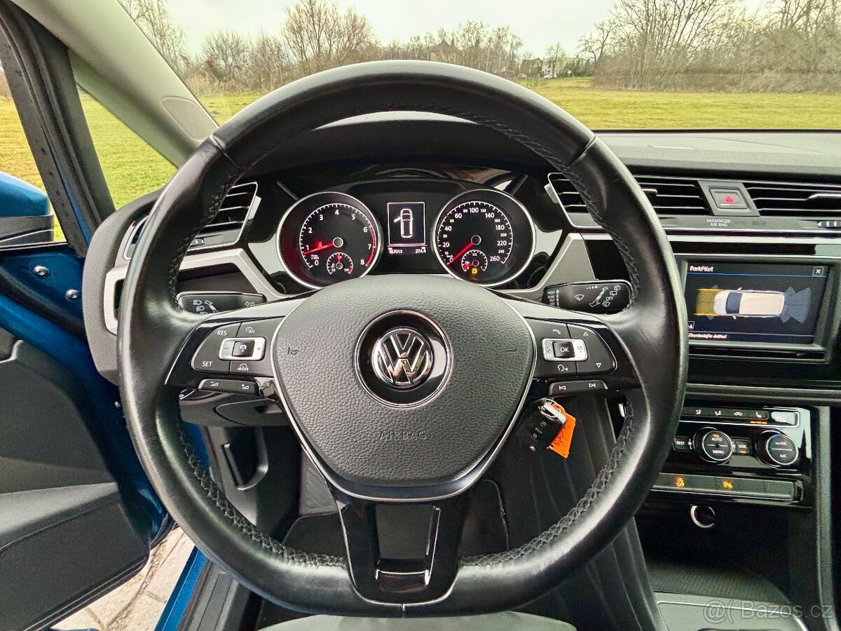 Volkswagen Touran 1.4 TSI 110kW ACC r.2016 - 14