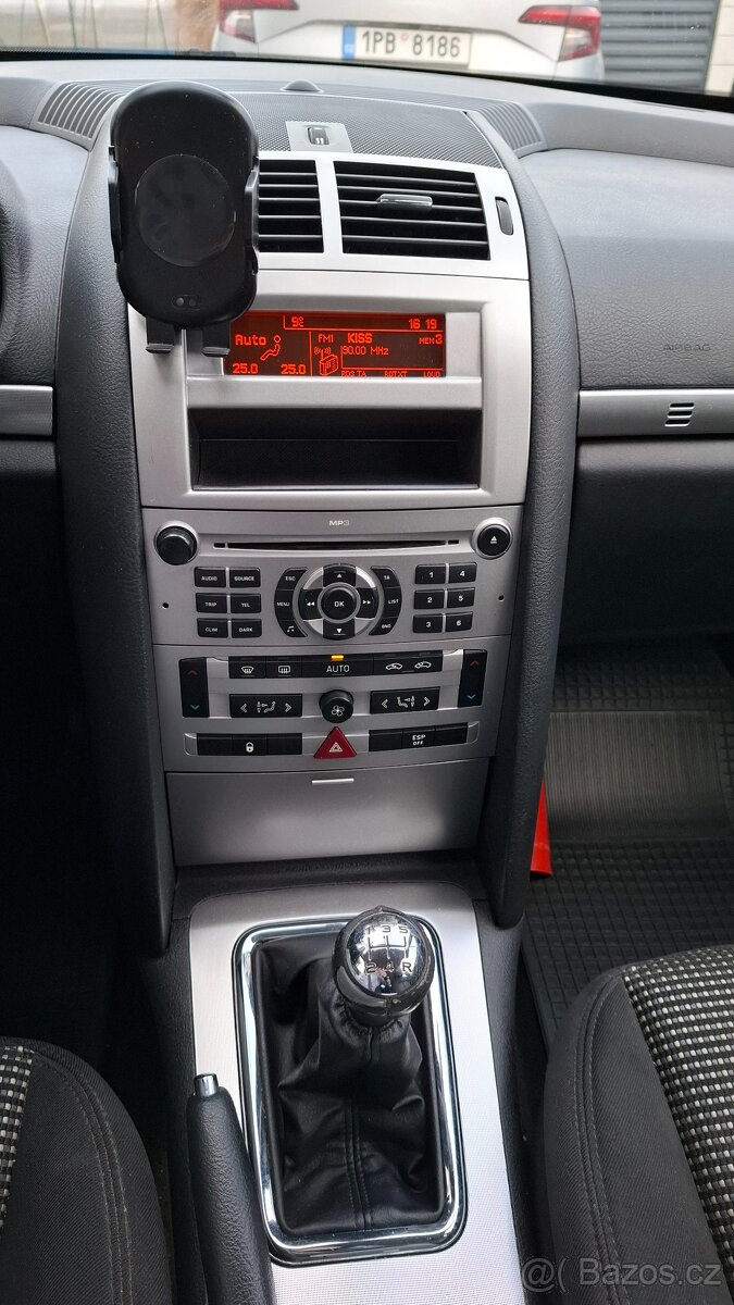 Peugeot 407 SW - 14