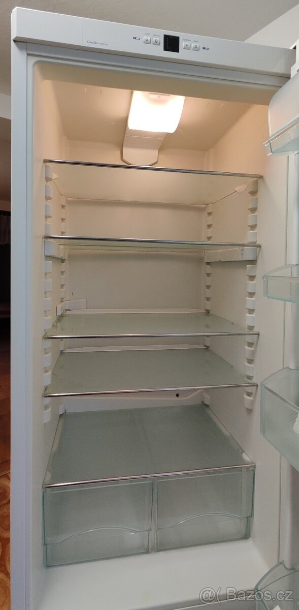 Prodám kombinovanou lednici s mrazákem LIEBHERR CN 4013 - 14