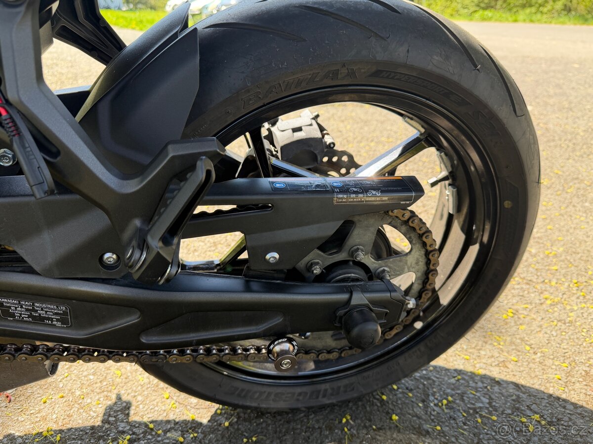 Kawasaki Z650 - 14