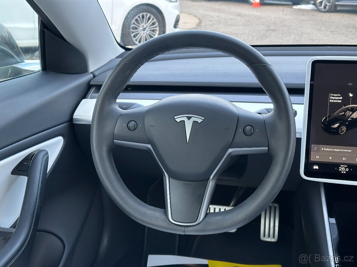 Tesla Model 3 2020 - 14