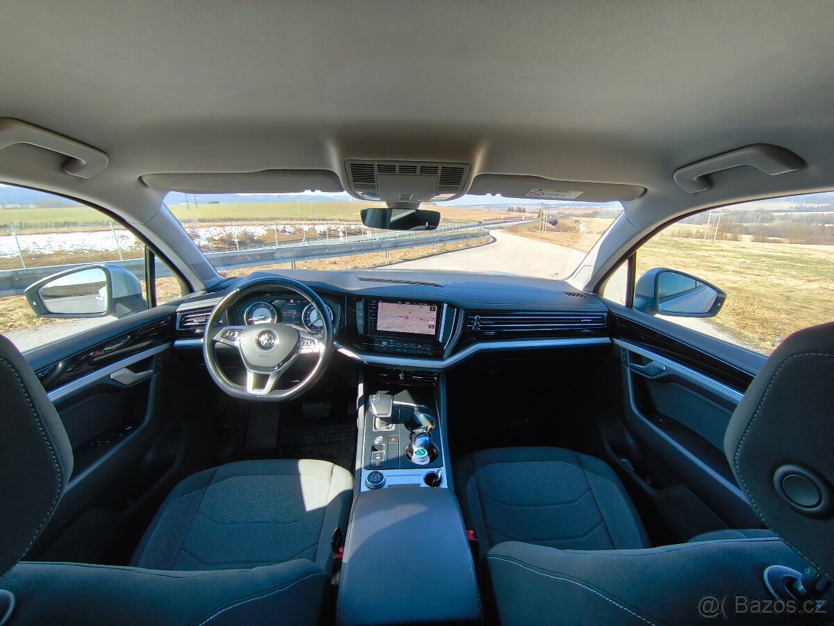 Volkswagen Touareg - 14