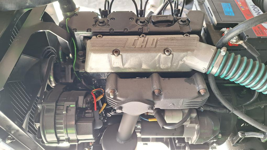 malotraktor WINEA 26 LD Comfort zánovní stav - 14