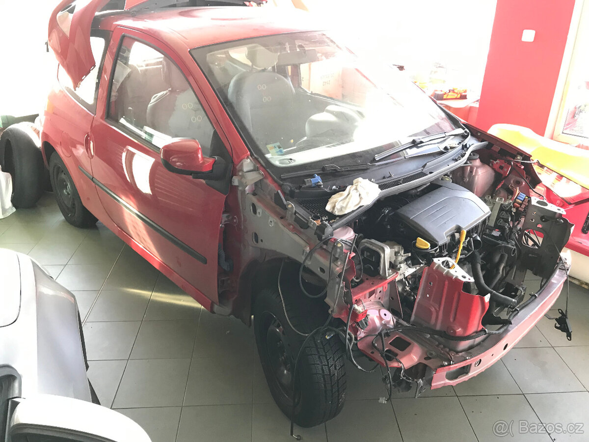 Renault Twingo 2012 1,2i 55kW - pouze dily - 14