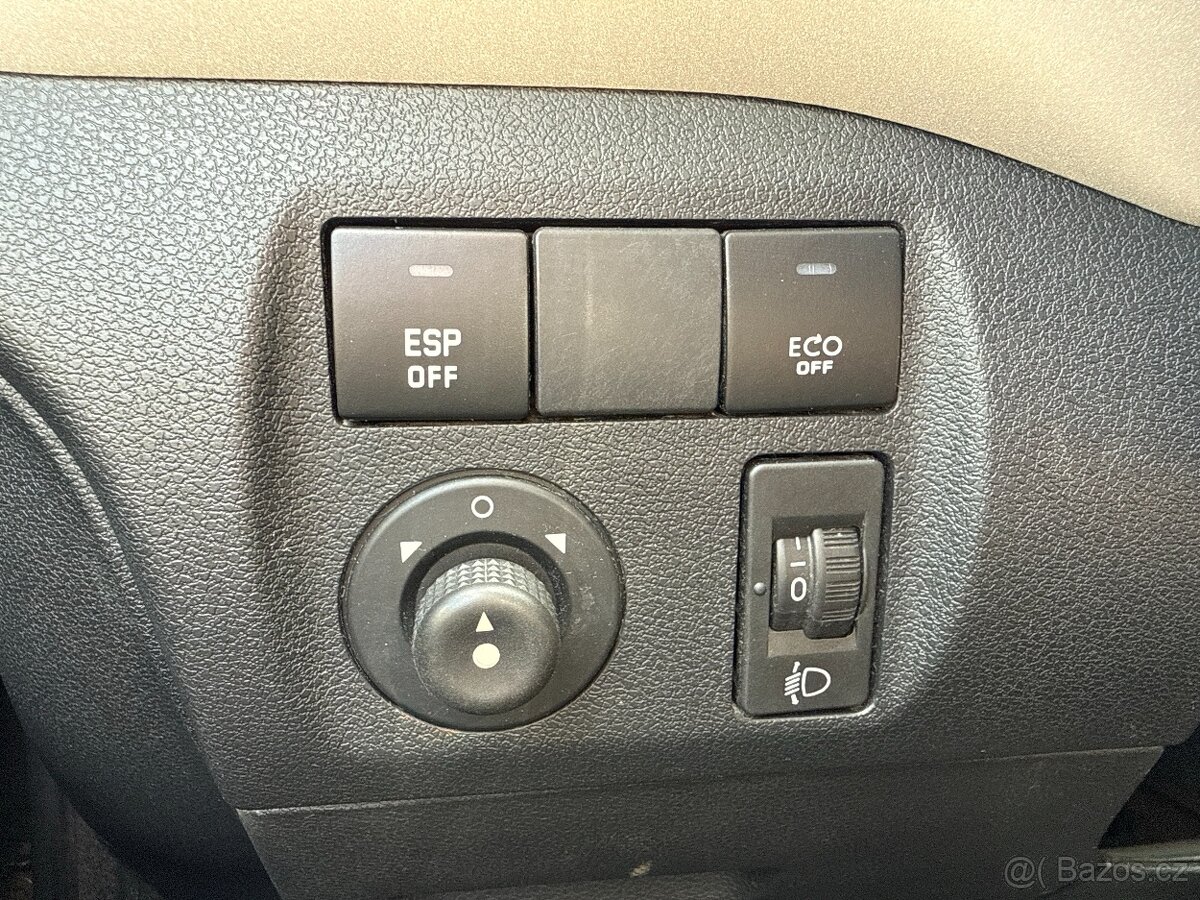 Peugeot Partner Tepee 1.6 HDI 68kW 5-MÍST 2x ŠOUPAČKY - 14