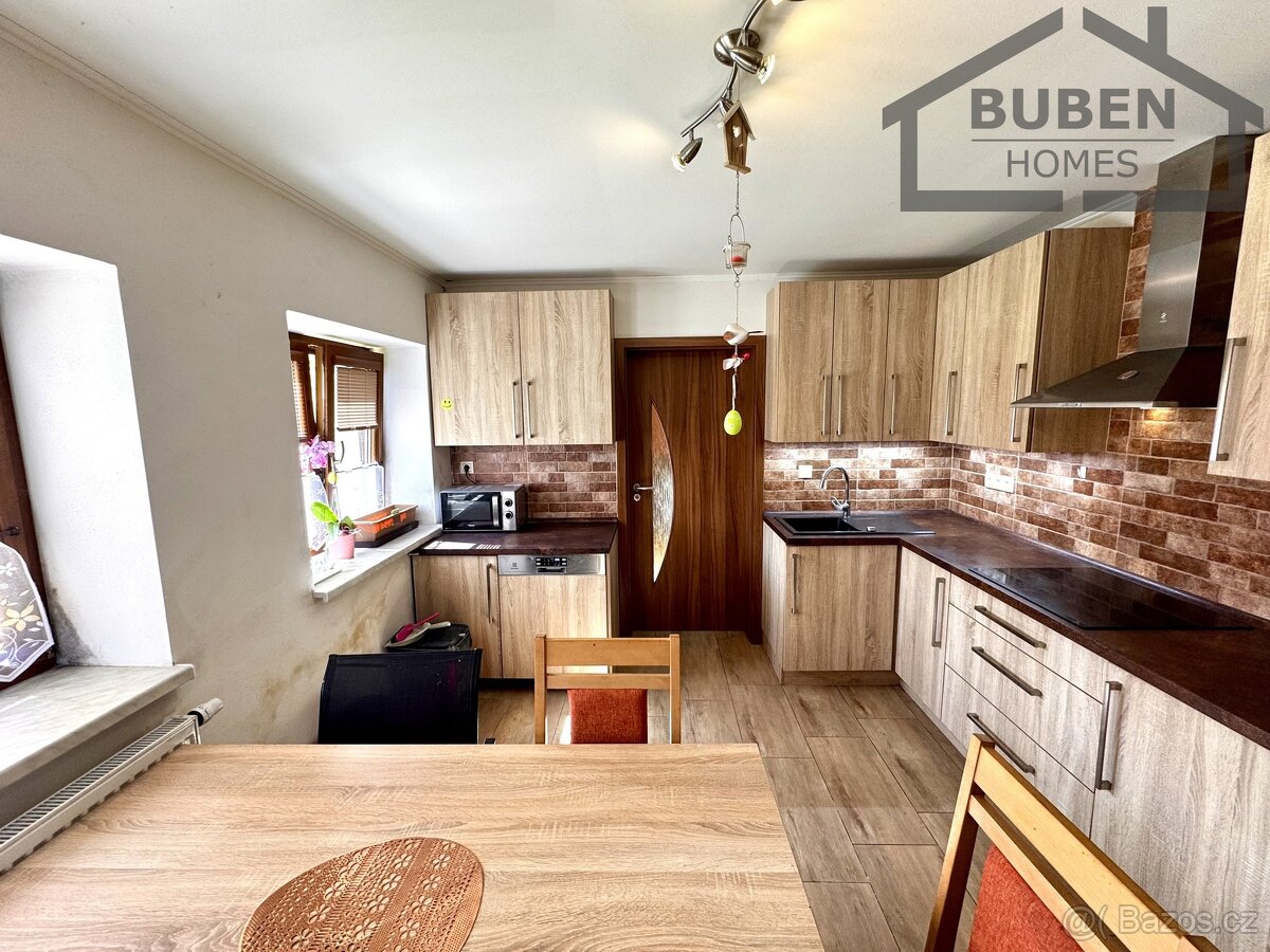 Rodinný dům - polosamota ( 120 m²), zahrada 1491 m² - Chodsk - 14