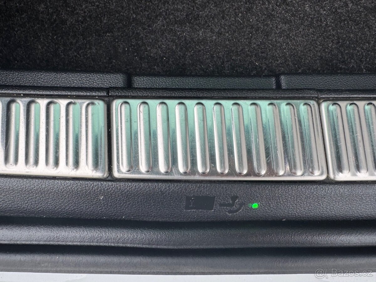 SUPERB Combi 4X4 L&K DSG 147KW WEBASTO ACC DCC KAM TZ DPH - 14