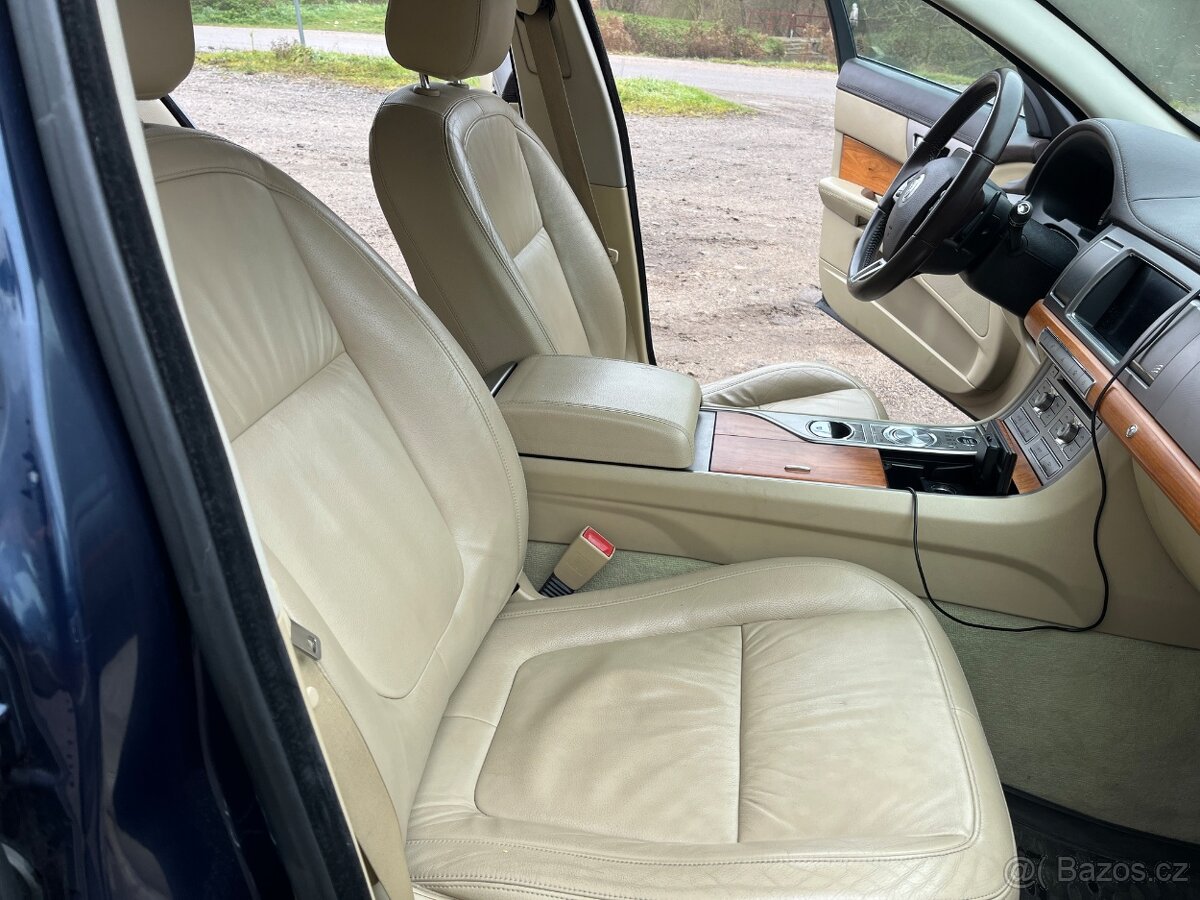 Jaguar XF 3.0D 177kw - 14